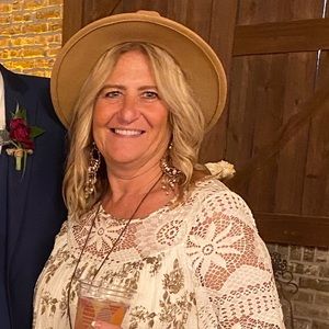 Meet your Posher, Donna